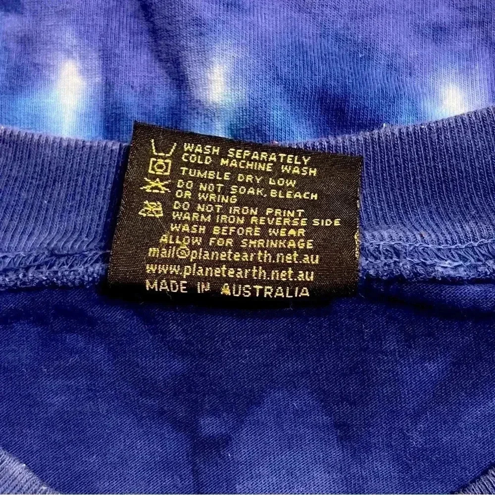 Vintage Planet Earth Wolf Graphic Shirt - Picture 6 of 6